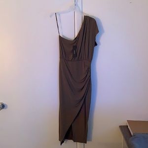 Lulus olive green one shoulder midi dress